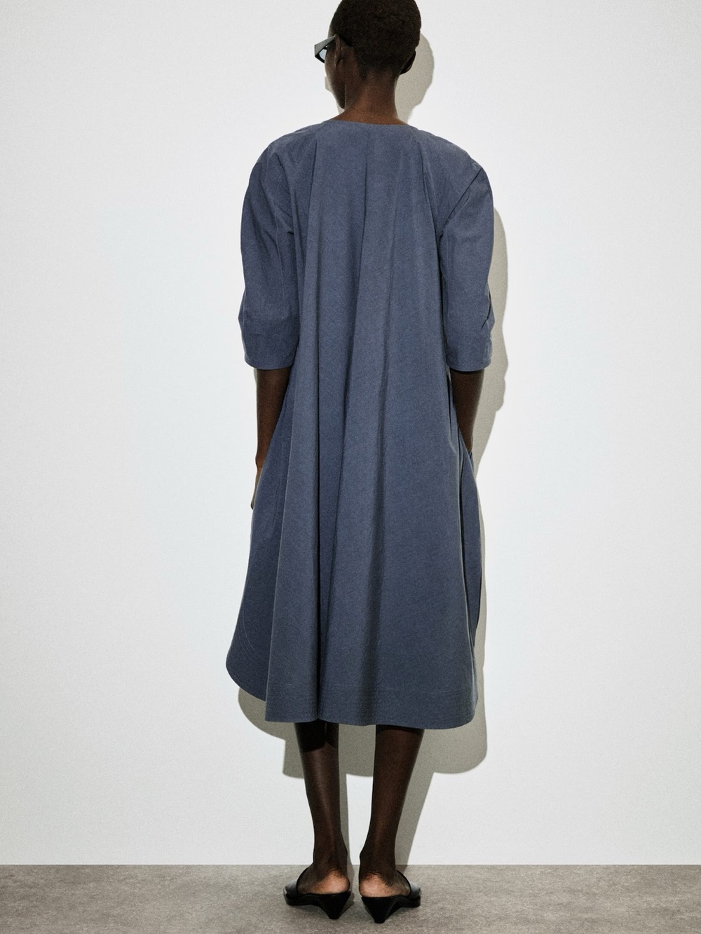 NWT (size 8) COS ROUNDED V-NECK COTTON MIDI DRESS - Picture 4 of 13